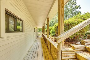 Lakeside Hot Springs Retreat w/ Pool Table!