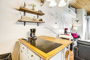 Hike, Bike & Explore: Wintergreen Resort Condo