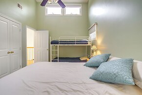 Plymouth Getaway w/ Private Lake Beach + Kayaks!