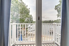 Plymouth Getaway w/ Private Lake Beach + Kayaks!