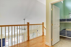 Plymouth Getaway w/ Private Lake Beach + Kayaks!