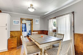 Charming Family Home: Walk to Downtown Bellefonte!