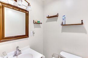 Charming Family Home: Walk to Downtown Bellefonte!