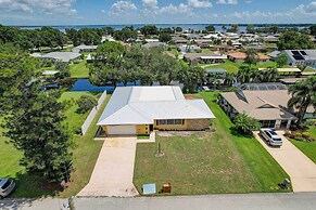 Canal-front Lake Placid Home w/ Boat Dock & Lift!