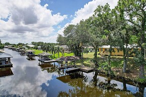 Canal-front Lake Placid Home w/ Boat Dock & Lift!