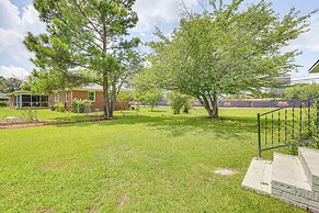 Inviting Jacksonville Home < Half Mi to University