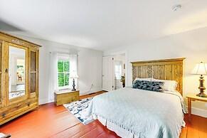 Idyllic Vermont Farmhouse: Mtn Views on 200 Acres!