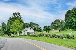 Idyllic Vermont Farmhouse: Mtn Views on 200 Acres!