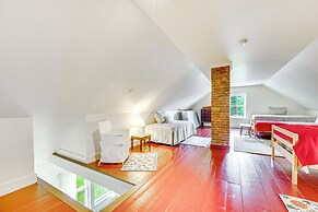 Idyllic Vermont Farmhouse: Mtn Views on 200 Acres!