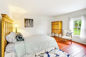 Idyllic Vermont Farmhouse: Mtn Views on 200 Acres!