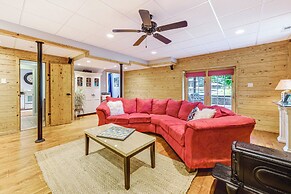 Cozy Louisa Escape w/ Patio + Pool Access!