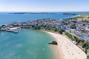 Nash House - Seafront With Parking Close to Town