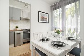 Apartment at the Market by Renters