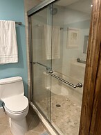 Gorgeous 2 bedroom condo with panoramic views of the Atlantic Ocean. 2