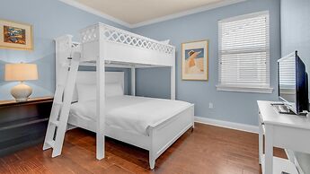 The Bluefin 6 Bedroom Home by RedAwning