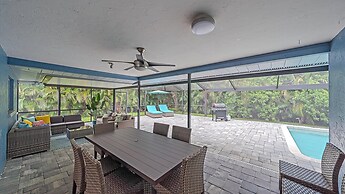 Sarasota Serenity 3 Bedroom Home by RedAwning