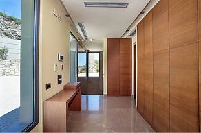 Ocean View Luxury Villa