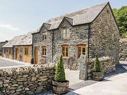 Cosy Countryside Barn Retreat in Corwen