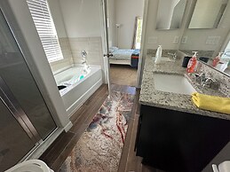 Beautiful Home Near Disney, Golf Courses, Universal , International Dr