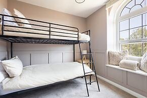 Host Stay High Street