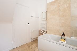 Host Stay High Street