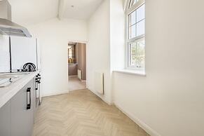 Host Stay High Street