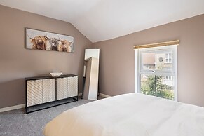 Host Stay High Street