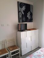 Comfy Flat With Terrace by the Pool