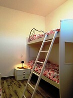 Comfy Flat With Terrace by the Pool