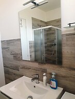 Comfy Flat With Terrace by the Pool