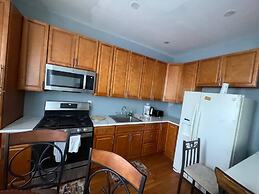 Huge 3 Bedrooms Apt 15 Minutes to NY City