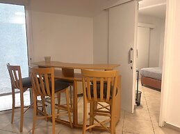 Phaedrus Living Hoopoe Residencies 001