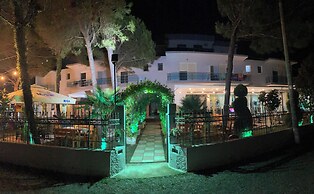 Hotel Bar Restorant  MANI