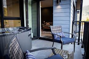 Revy Rendezvous by Revelstoke Vacations