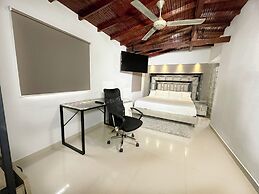 PROMO 18 BDRM Building, Pool+ 5Jacuzzis at Poblado