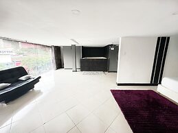 PROMO 18 BDRM Building, Pool+ 5Jacuzzis at Poblado