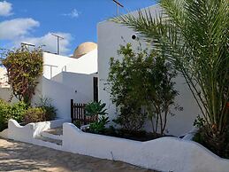 Mojacar Beach 2 Bedroom House With sea View