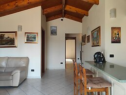 Ampio Trilocale Con Terrazzo