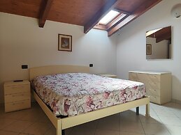 Ampio Trilocale Con Terrazzo