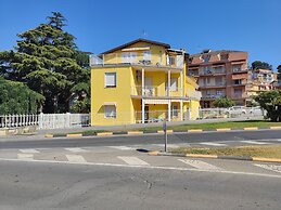 Ampio Trilocale Con Terrazzo