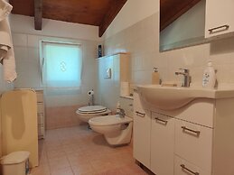 Ampio Trilocale Con Terrazzo