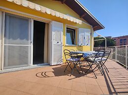 Ampio Trilocale Con Terrazzo