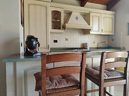 Ampio Trilocale Con Terrazzo