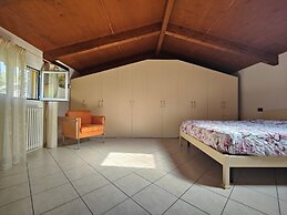 Ampio Trilocale Con Terrazzo