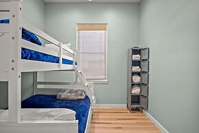 Anchor House - Private Pool & Ocean Views!