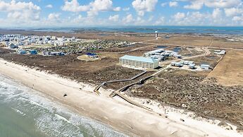 Anchor House - Private Pool & Ocean Views!