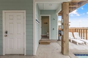 Anchor House - Private Pool & Ocean Views!