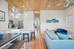 Anchor House - Private Pool & Ocean Views!