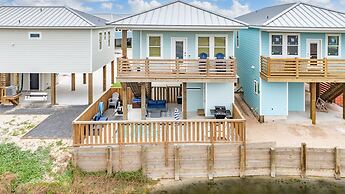 Anchor House - Private Pool & Ocean Views!