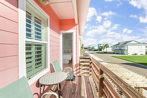 Sandy Coral - Golf Cart Included!